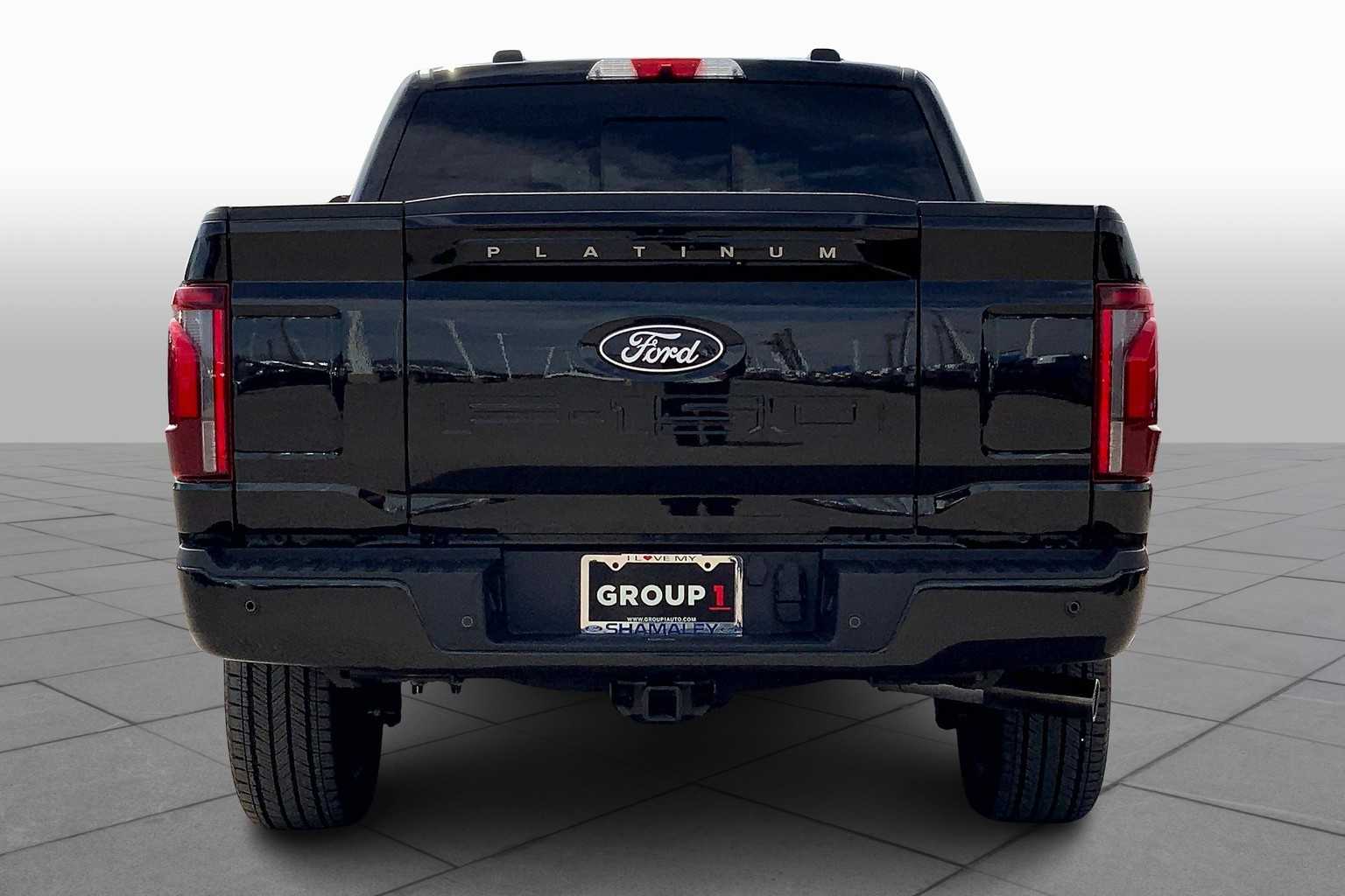 2025 Ford F-150 Platinum photo 2