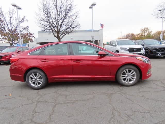 2015 Hyundai Sonata SE photo 4