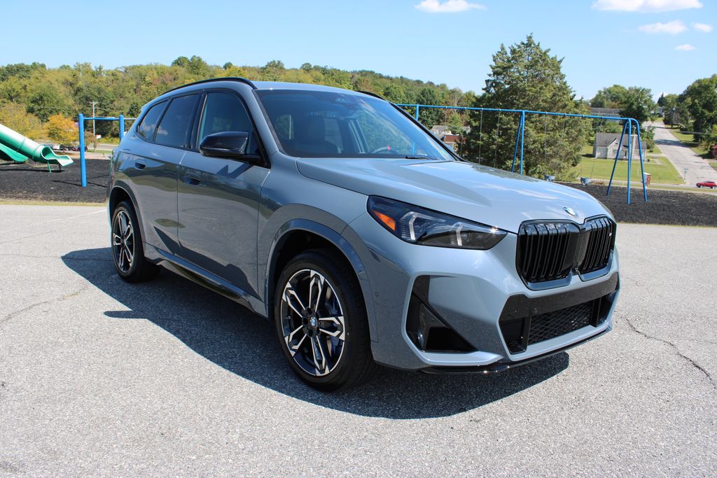 2026 Bmw X1 M35i photo 2