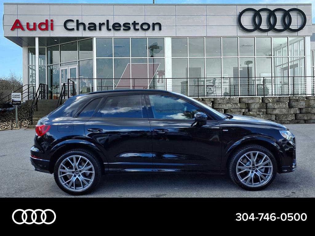 2025 Audi Q3 S line Premium Plus photo 2