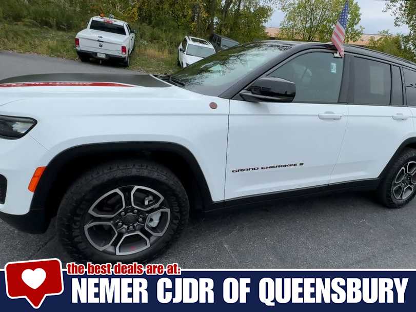 2022 Jeep Grand Cherokee Trailhawk photo 4