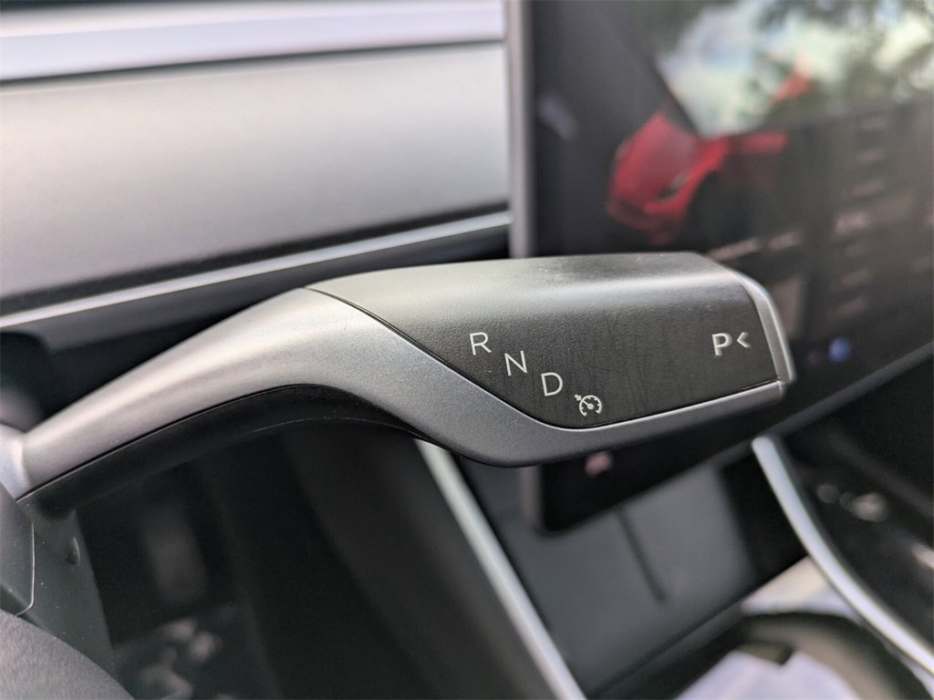 2021 Tesla Model Y Standard Range photo 23