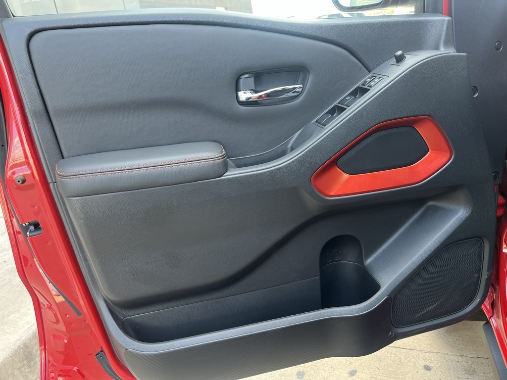 2023 Nissan Frontier PRO-4X photo 12