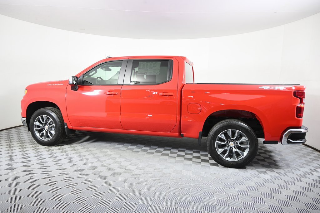 2026 Chevrolet Silverado 1500 LT photo 3