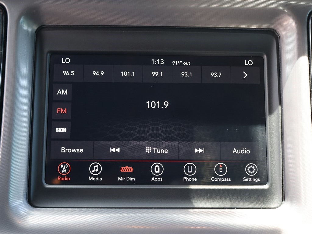 2022 Dodge Challenger R/T photo 33