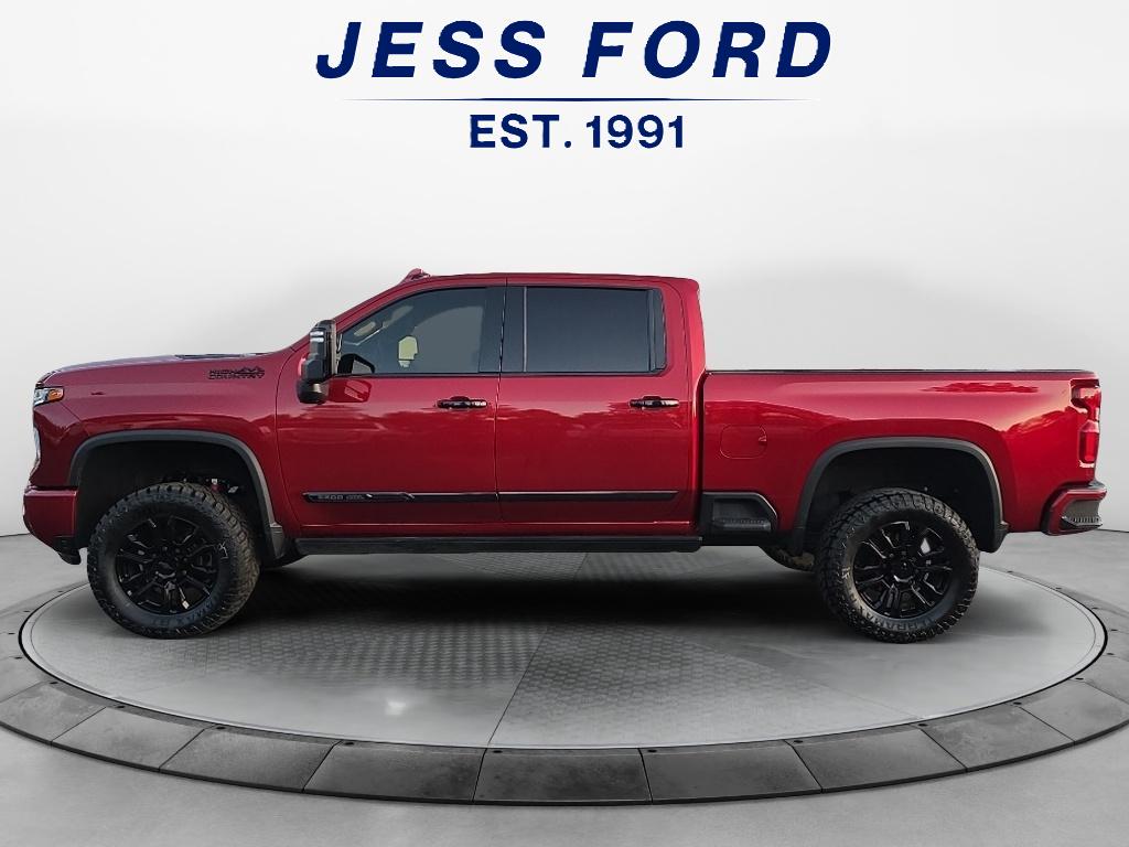 2024 Chevrolet Silverado 3500HD High Country photo 2
