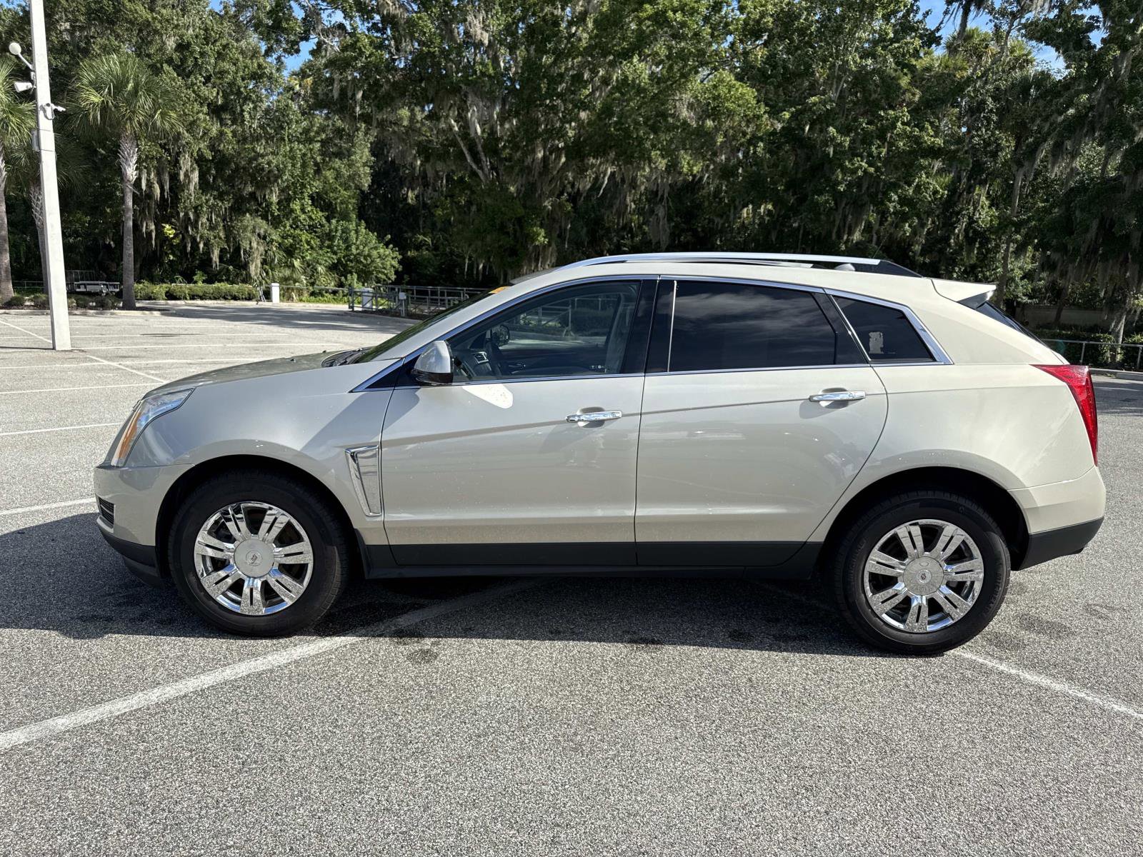 2016 Cadillac SRX Luxury photo 5
