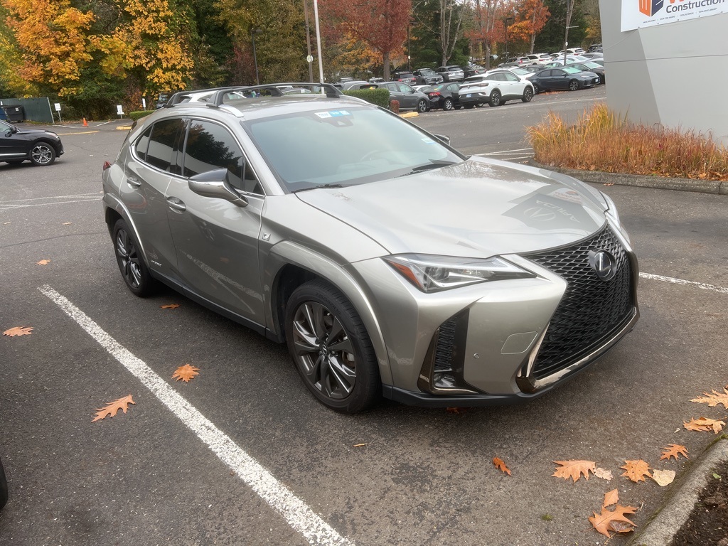 2022 Lexus UX 250h F SPORT photo 2