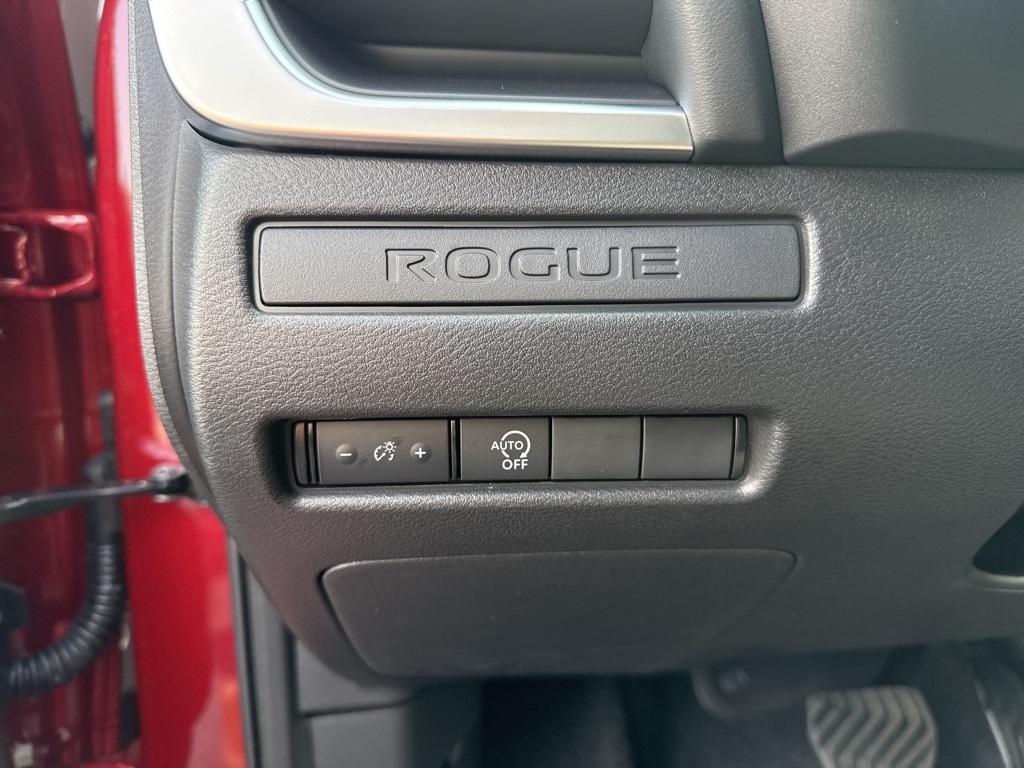 2026 Nissan Rogue S photo 16