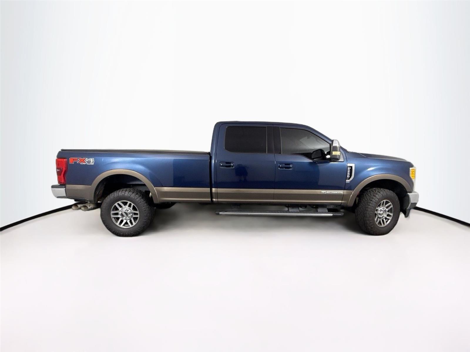 2017 Ford F-250 Lariat photo 4