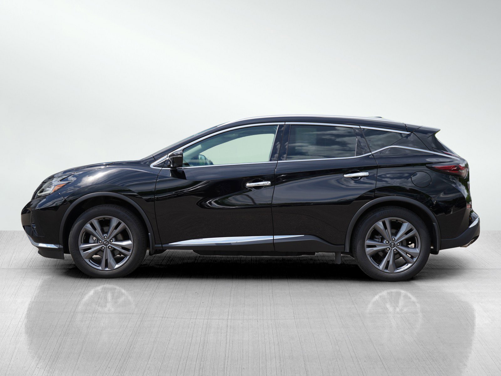 Used 2024 Nissan Murano Platinum with VIN 5N1AZ2DS3RC106869 for sale in Burnsville, Minnesota