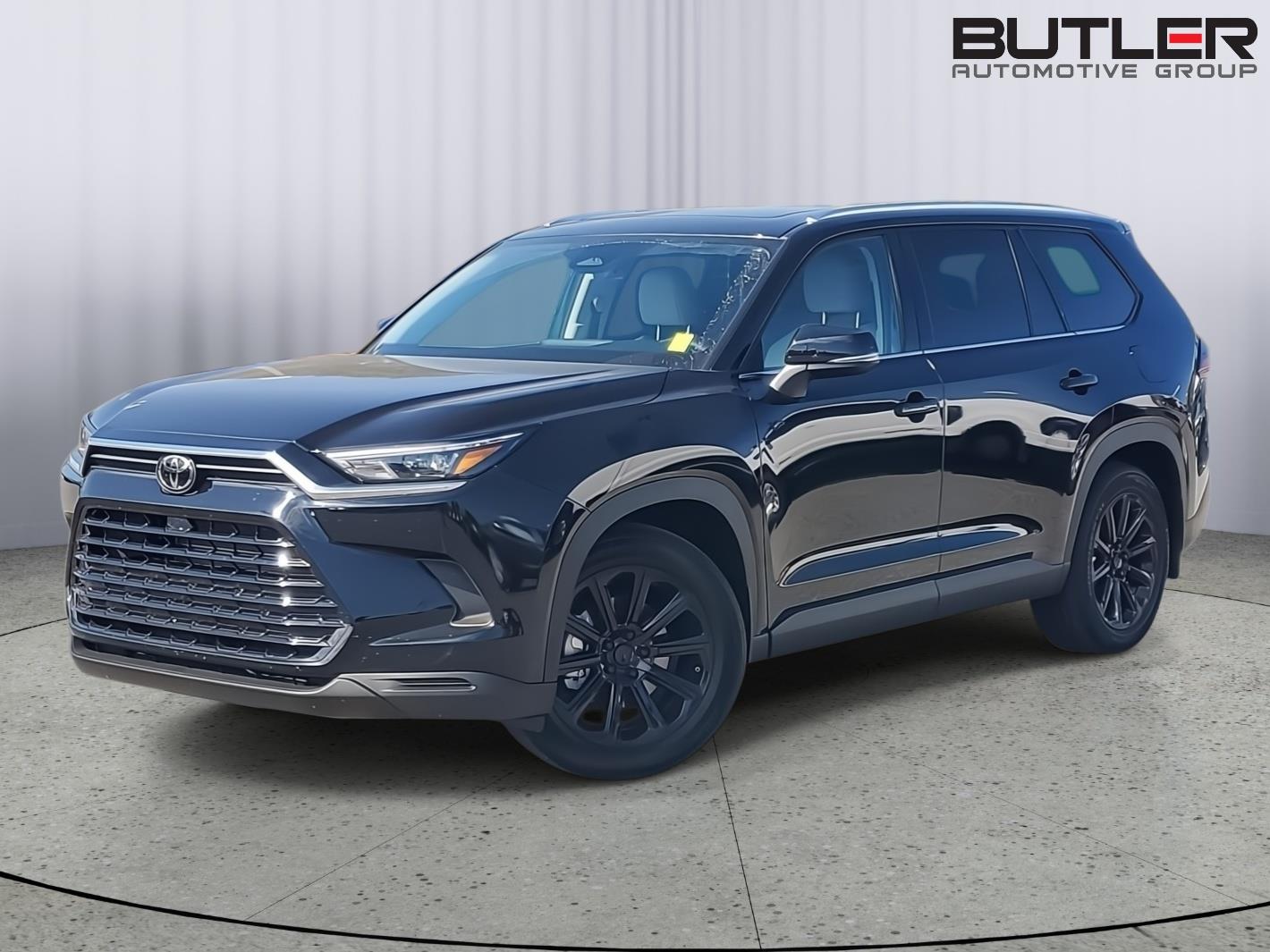 2025 Toyota Grand Highlander XLE's photo