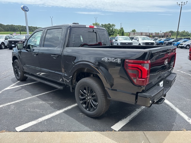 2025 Ford F-150 Lariat photo 2