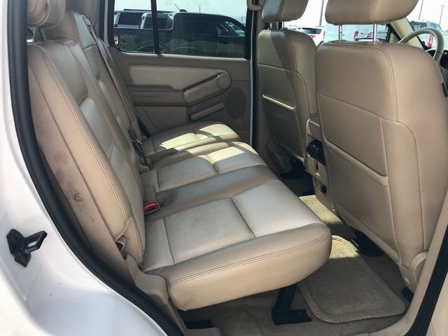 2006 Ford Explorer Eddie Bauer photo 11