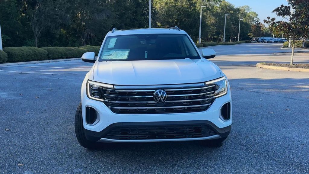 2026 Volkswagen Atlas SE Technology photo 3