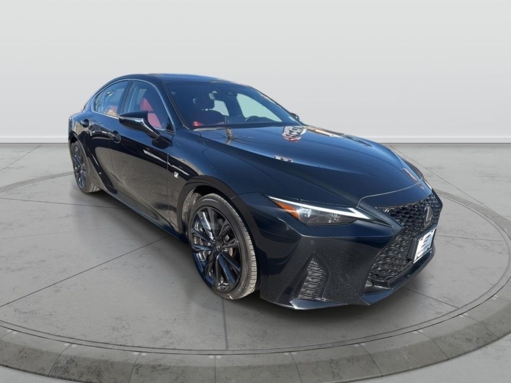 2022 Lexus IS 300's photo