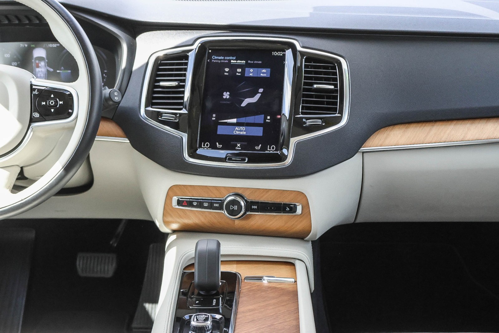 2022 Volvo XC90 Recharge Inscription Expression photo 15