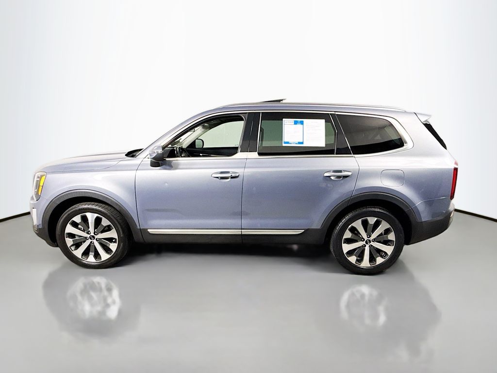 2020 Kia Telluride S photo 2