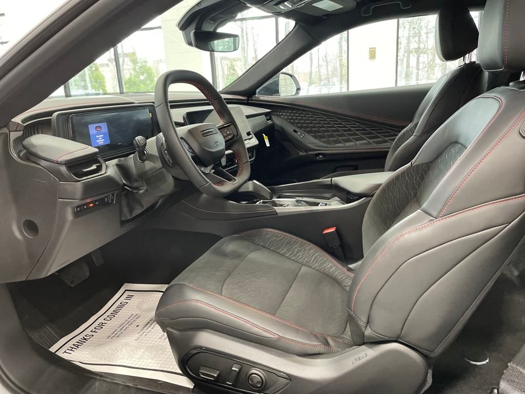2025 Dodge Charger R/T photo 13