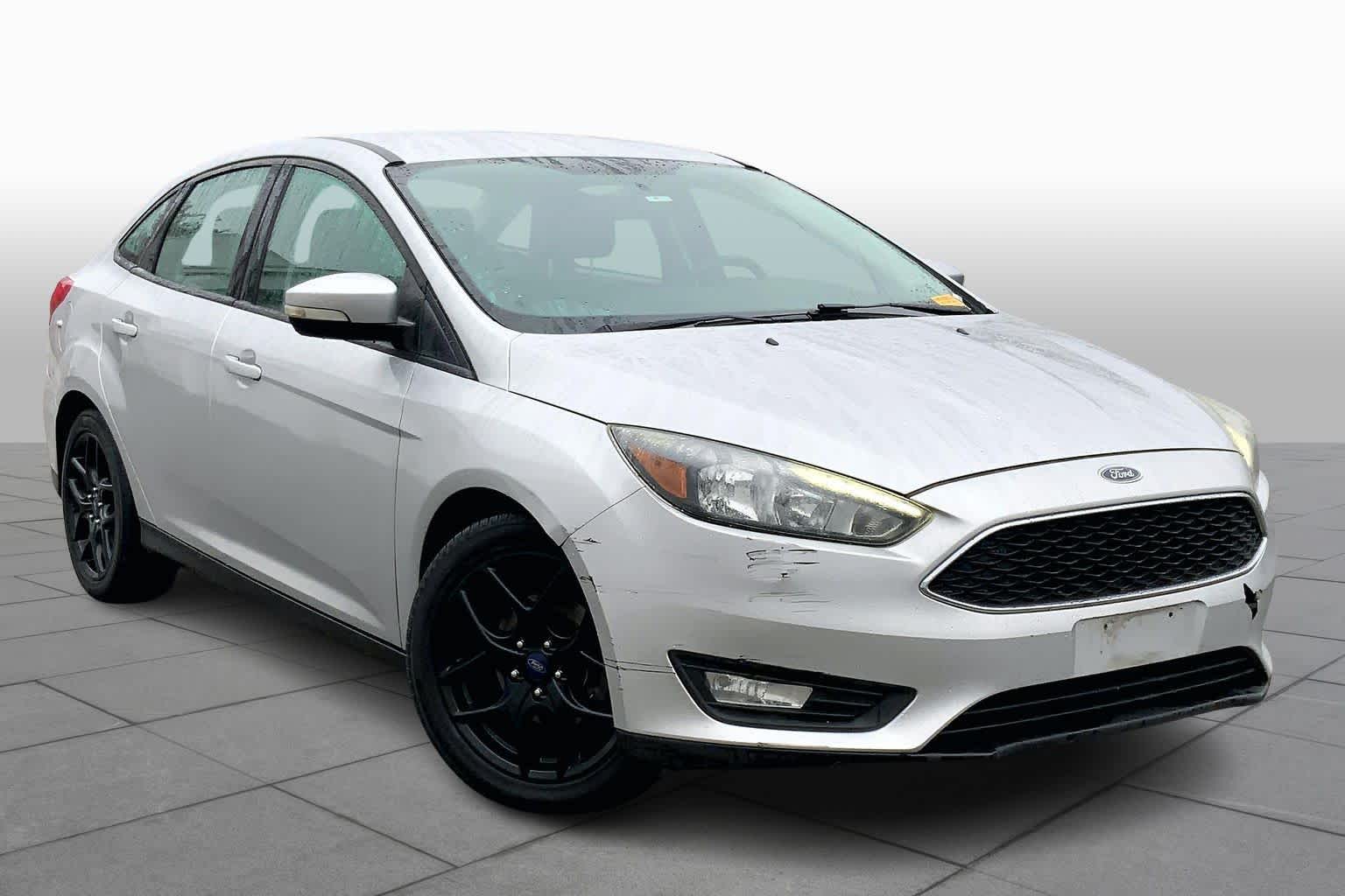 Used 2016 Ford Focus SE with VIN 1FADP3F25GL345773 for sale in Kansas City