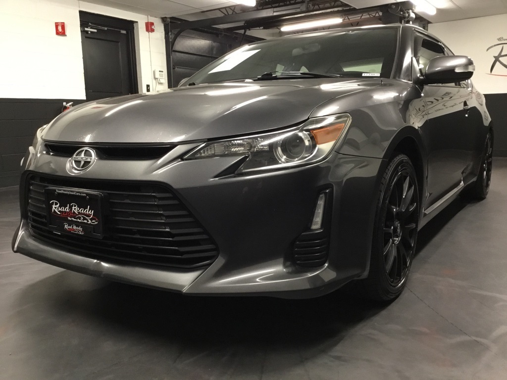 2015 Scion tC Base photo 8