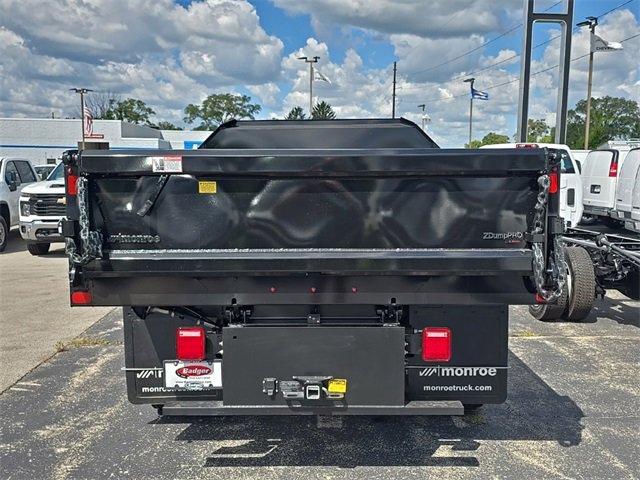 2025 Chevrolet Silverado 3500HD Work Truck photo 2