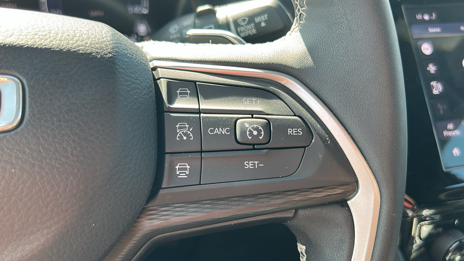2024 Jeep Grand Cherokee Altitude X photo 24
