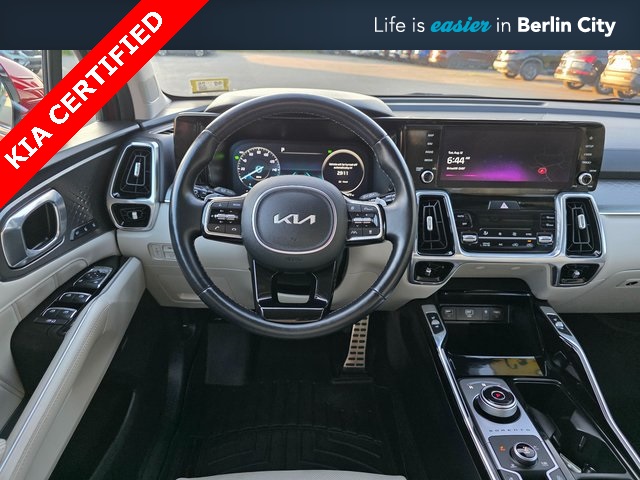 2023 Kia Sorento Plug-In Hybrid SX Prestige photo 13