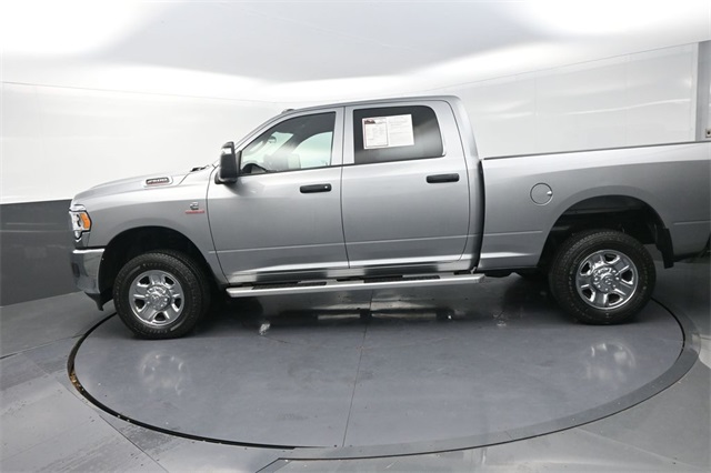 2024 Ram 2500 Tradesman photo 3