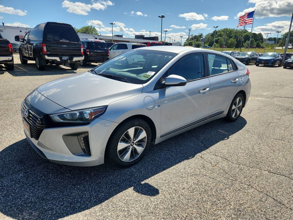 2019 Hyundai Ioniq Plug-In Hybrid photo 3