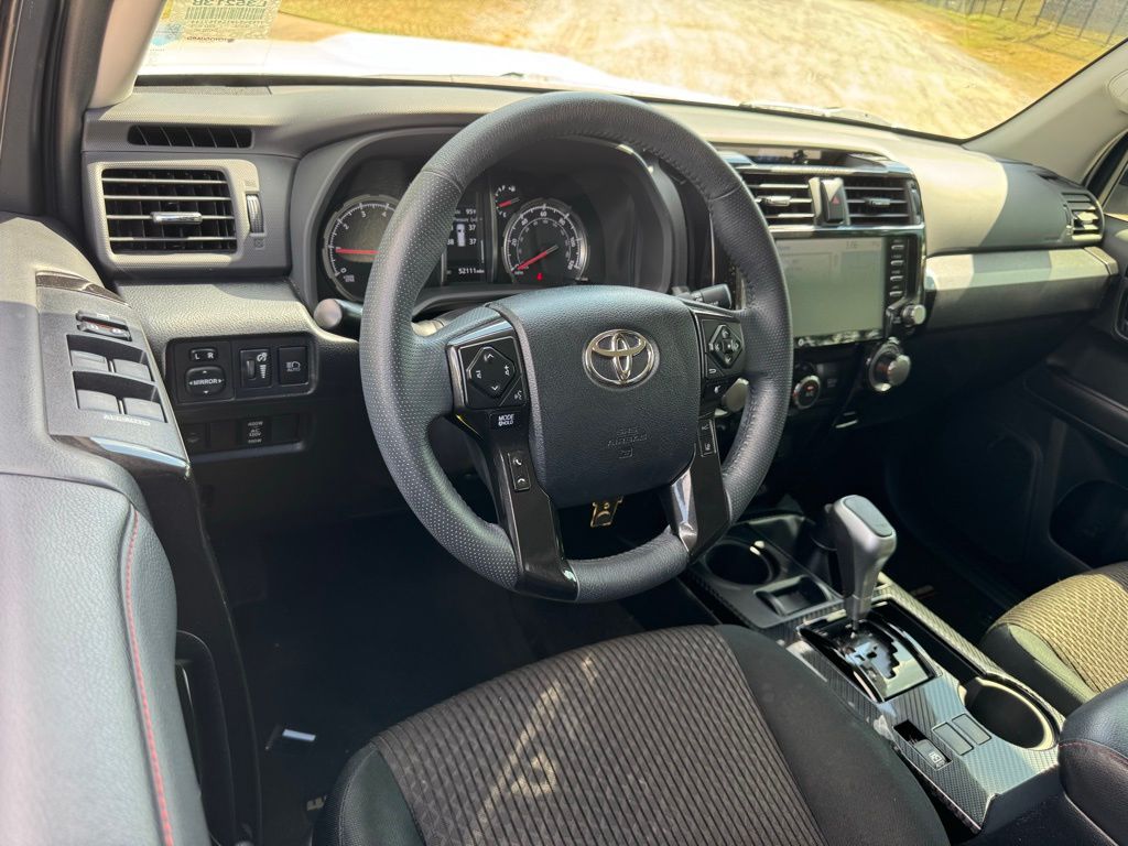 2020 Toyota 4Runner TRD Off-Road Premium photo 2