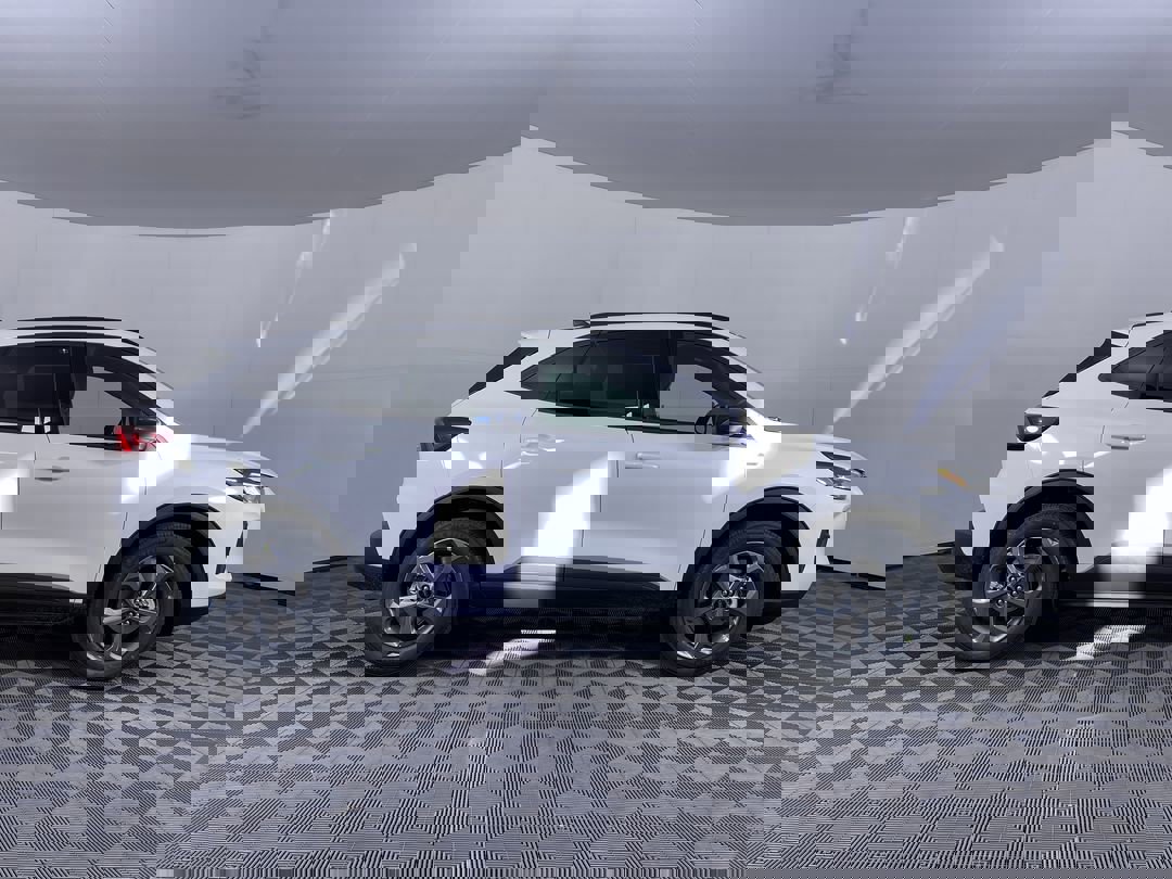 2025 Ford Escape photo 9