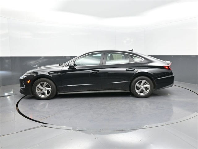 2023 Hyundai Sonata SE photo 2