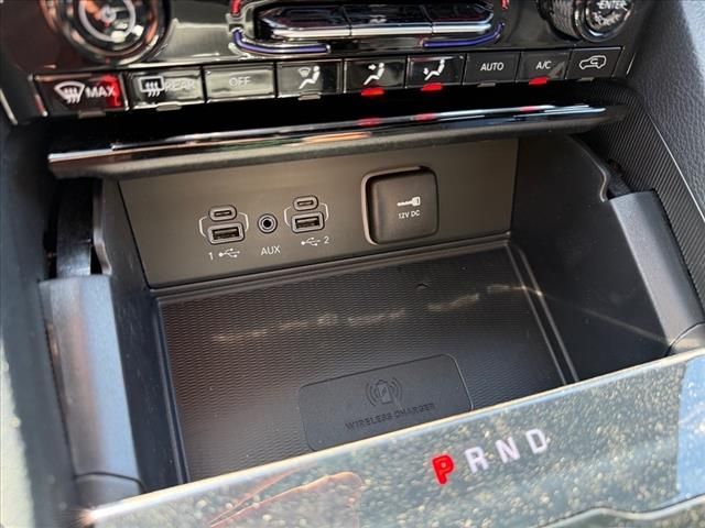 2025 Jeep Grand Cherokee Limited photo 8