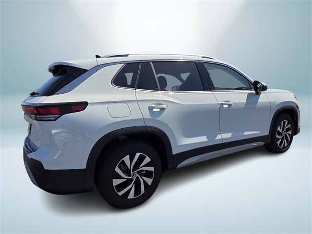 2025 Volkswagen Tiguan S photo 3