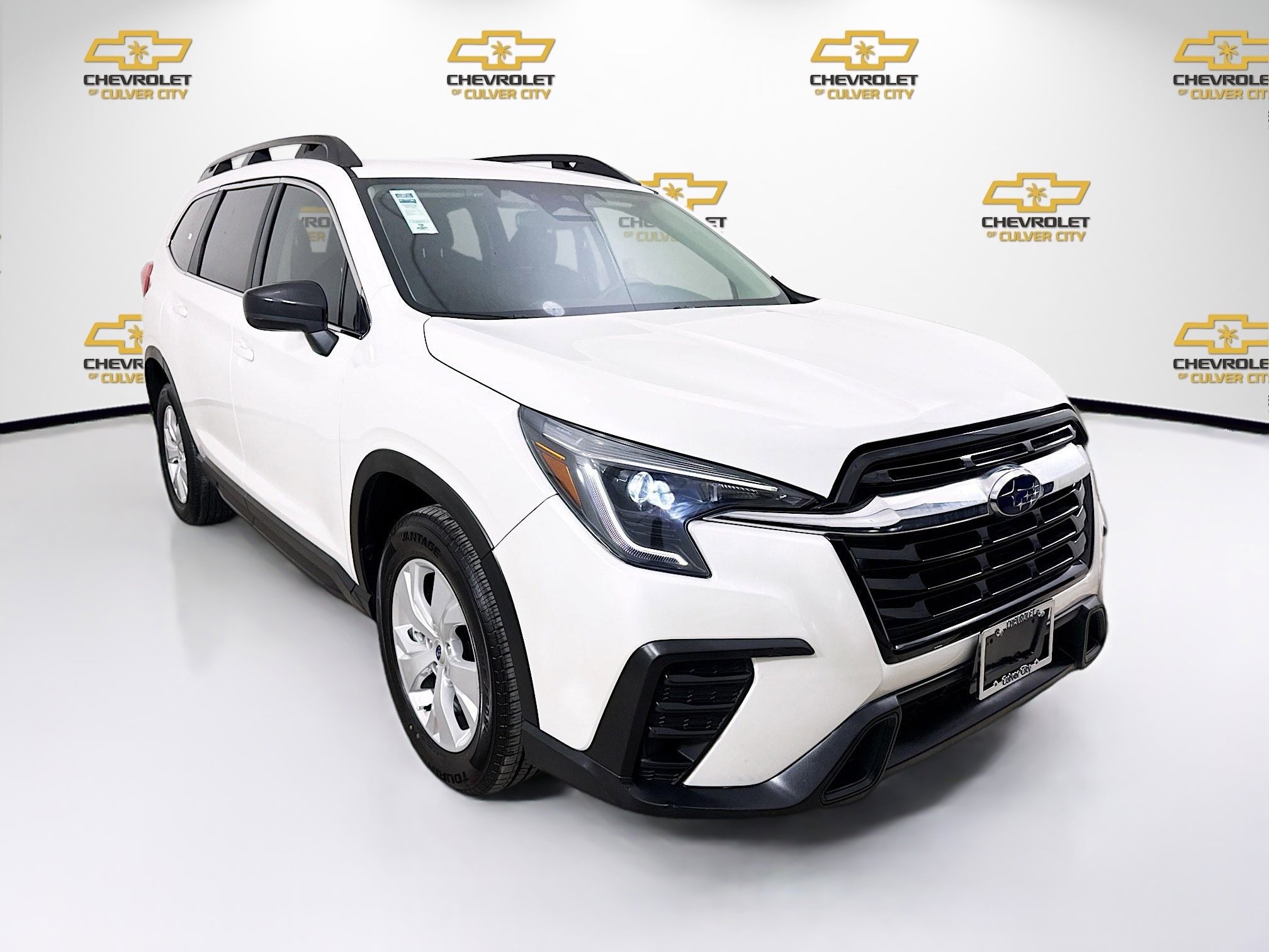 2023 Subaru Ascent Base's photo