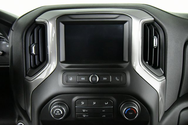 2026 Chevrolet Silverado 3500HD photo 3