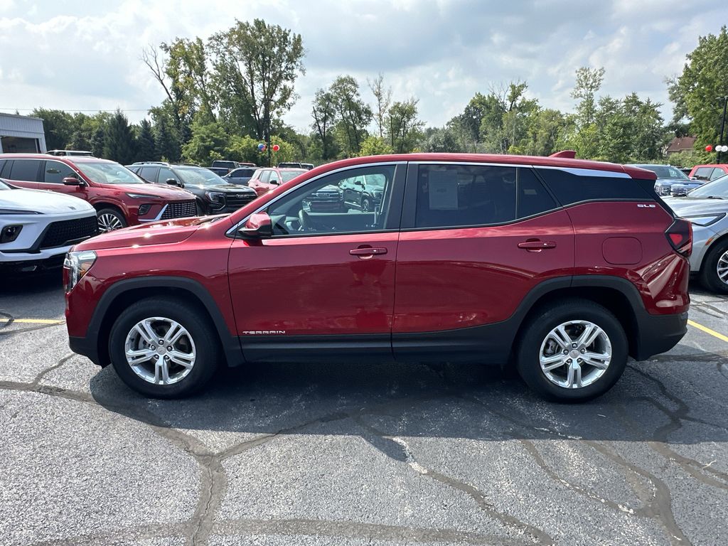 2024 GMC TERRAIN - Image 5