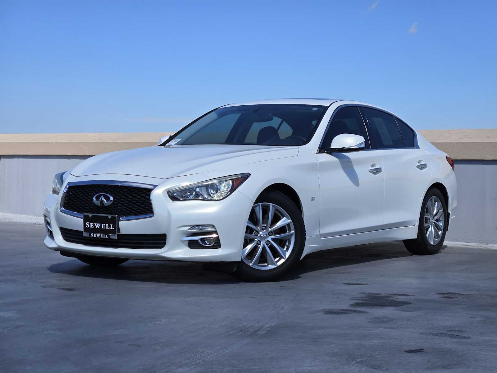 2014 INFINITI Q50