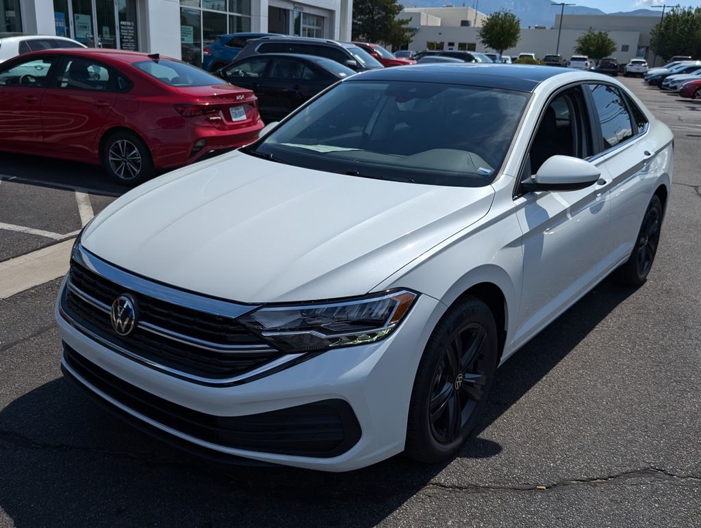 2024 Volkswagen Jetta 1.5T SE photo 9