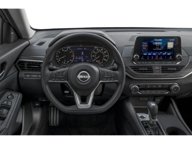 2025 Nissan Altima 2.5 SV photo 2