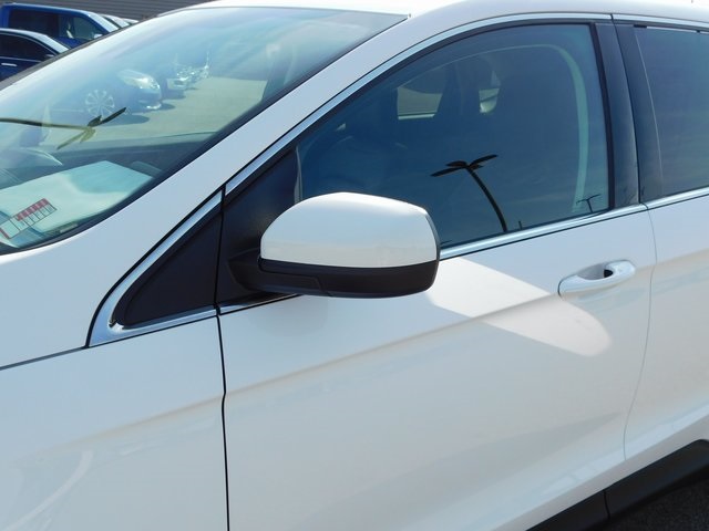 2024 Ford Edge SEL photo 8