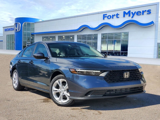 2025 Honda Accord LX's photo