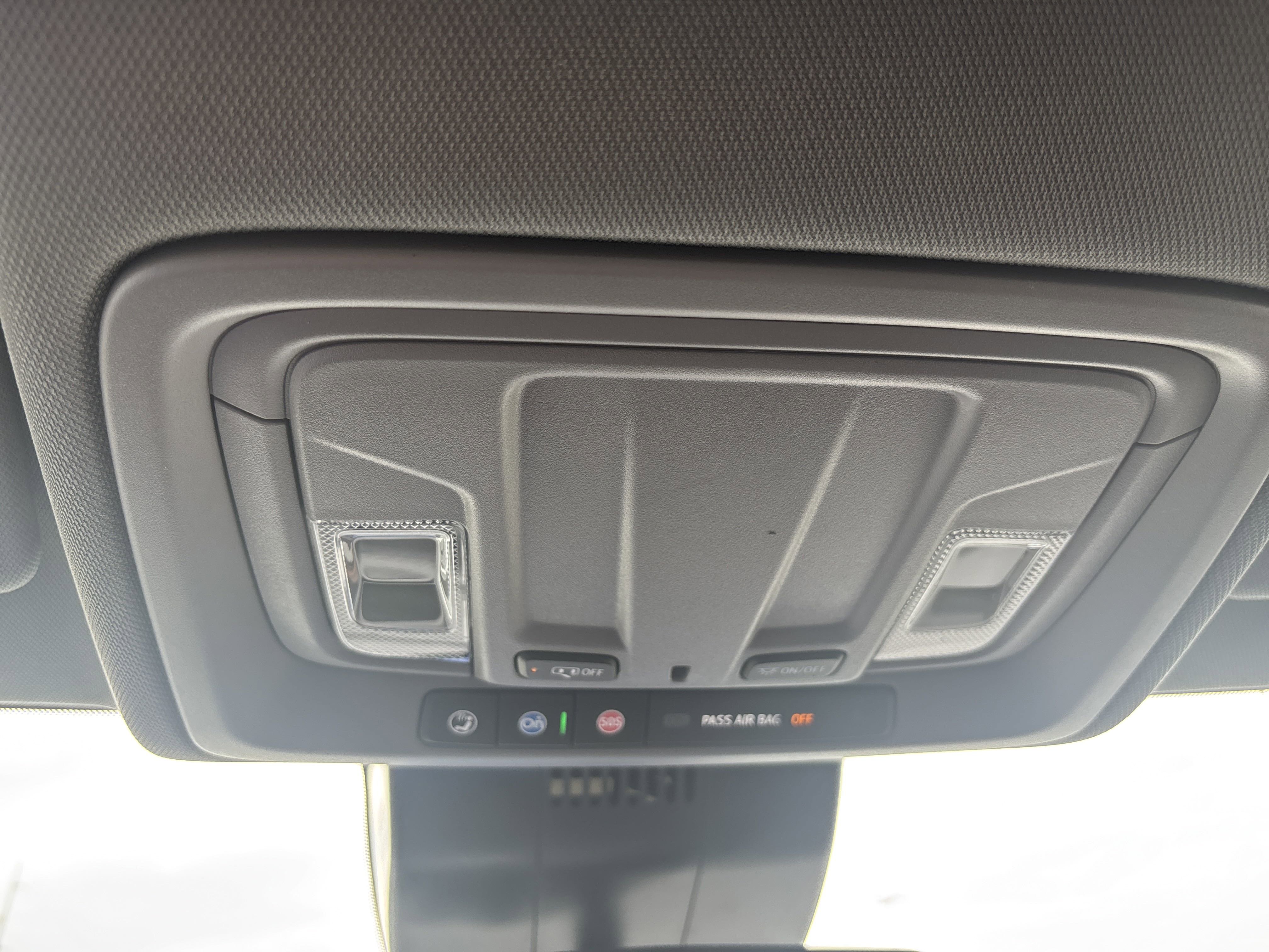 2025 Chevrolet Silverado 1500 RST photo 7