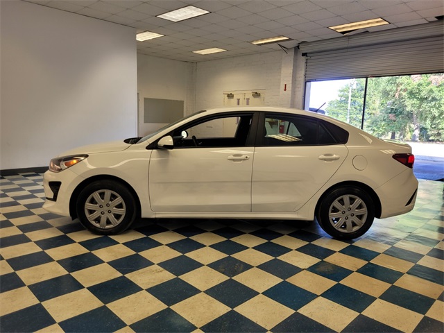 2023 Kia Rio LX photo 4