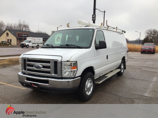 2013 Ford E-250 photo 2