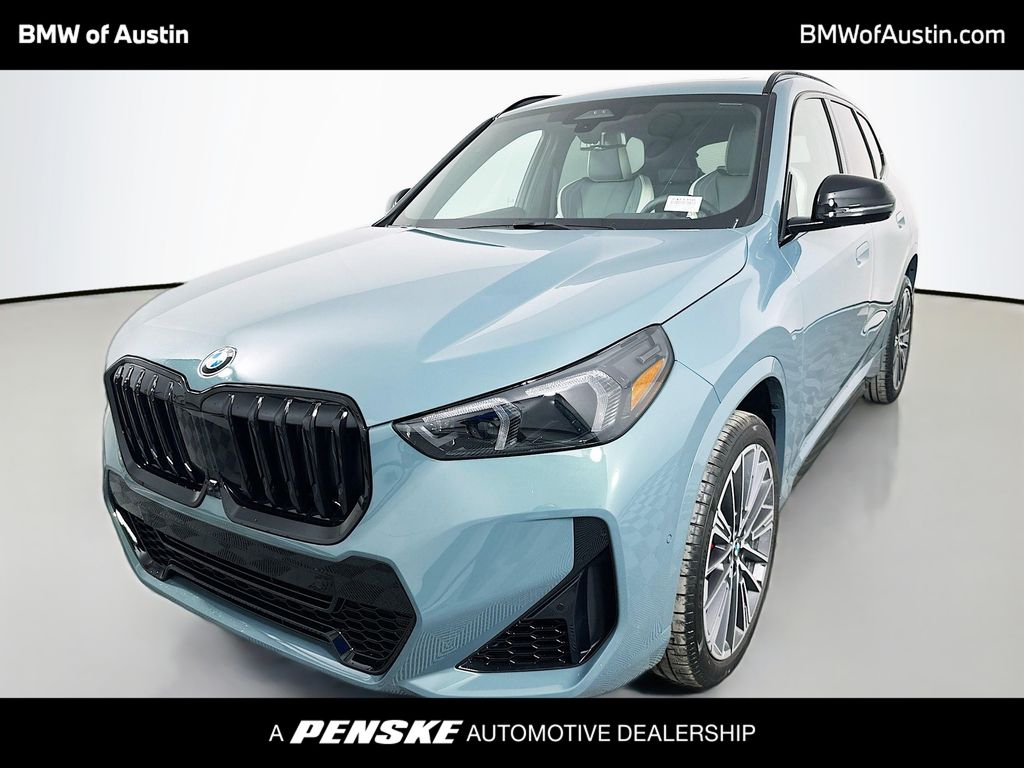 2026 BMW X1 28i's photo