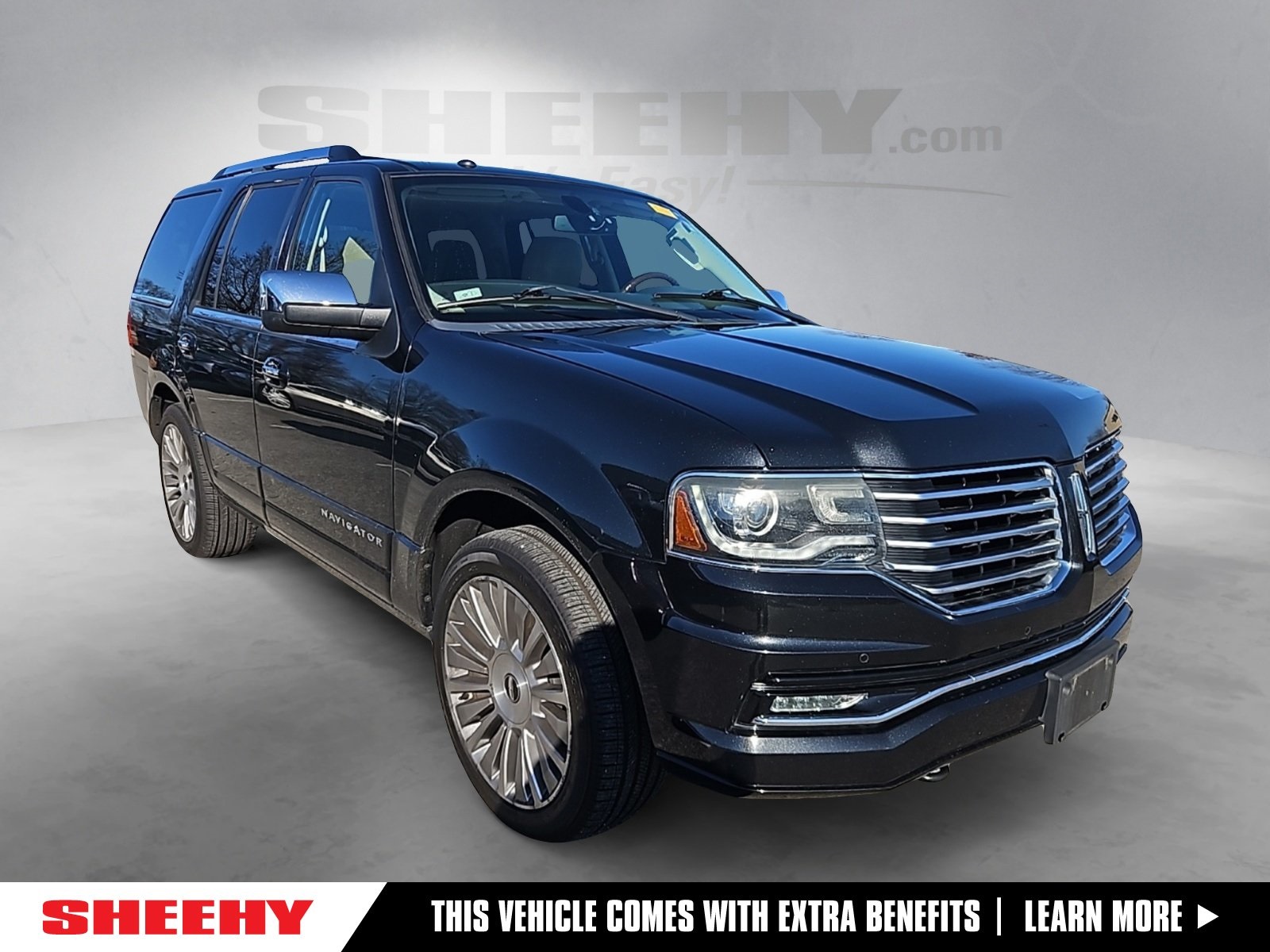 2015 Lincoln Navigator Base's photo