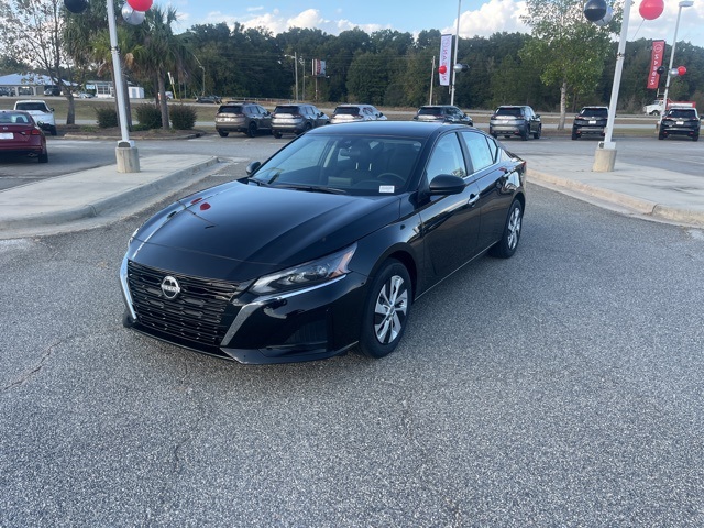 2025 Nissan Altima 2.5 S photo 4