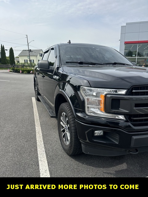 2019 Ford F-150 XLT photo 2